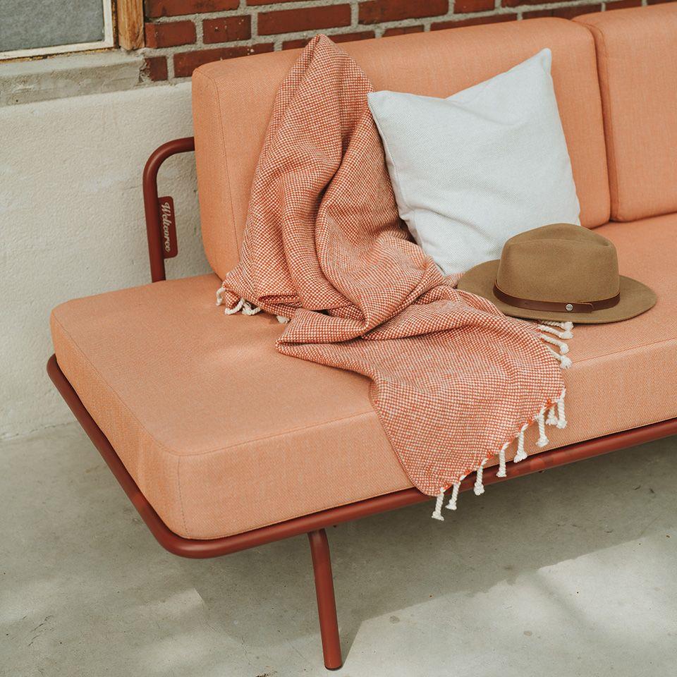 Weltevree Sofabed Stahl Rot Kissen Faded Orange