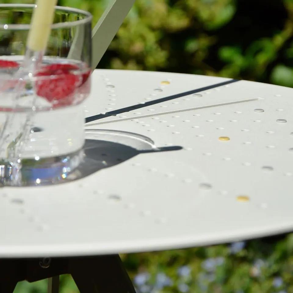 Weltevree Sonnenuhrtisch Couchtisch Sandgelb