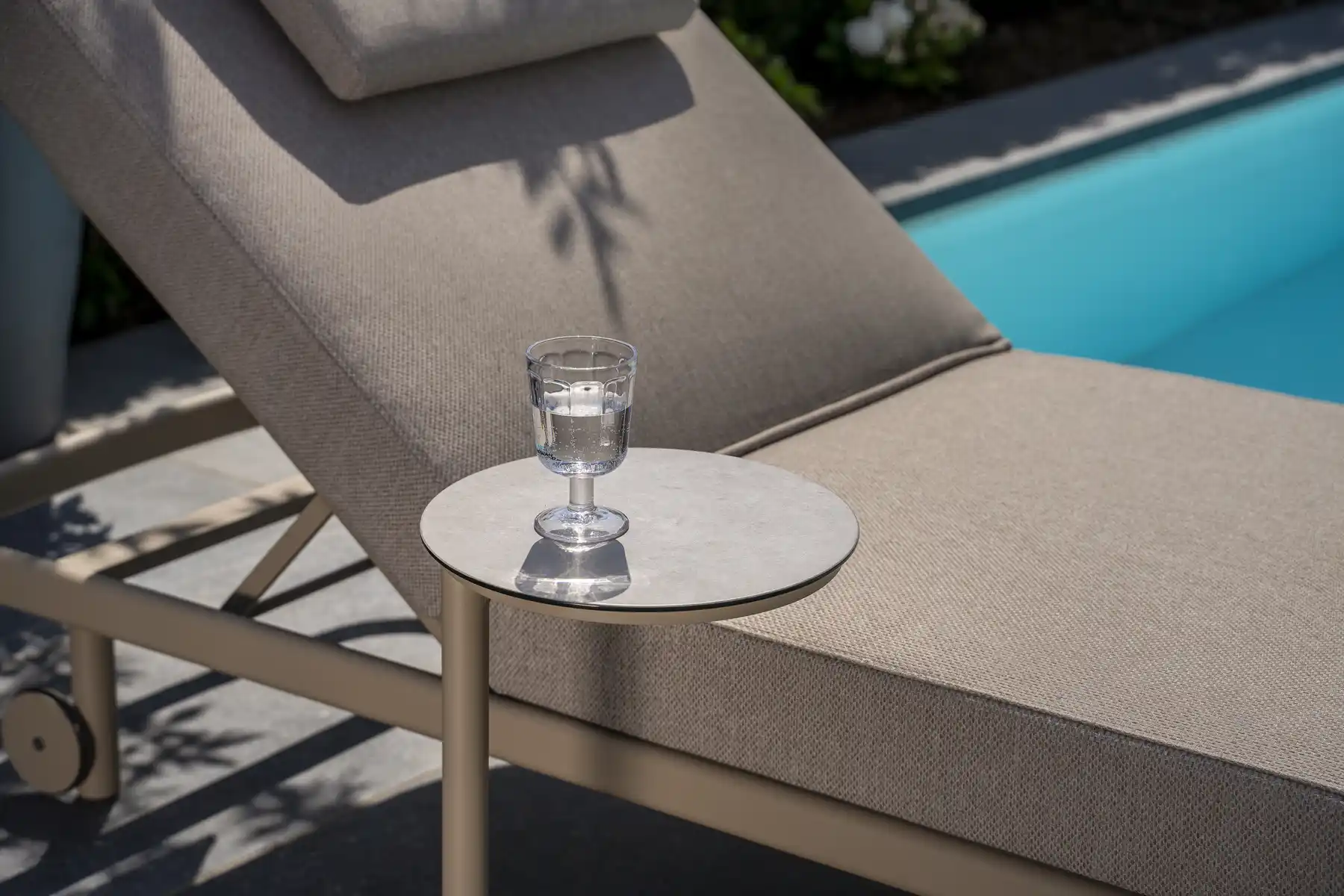 Taste by 4 Seasons Outdoor Milano Sonnenliege Latte/Taupe