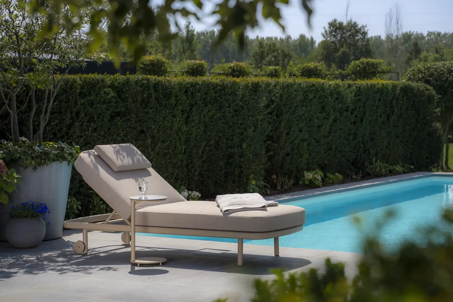 Taste by 4 Seasons Outdoor Milano Sonnenliege Latte/Taupe