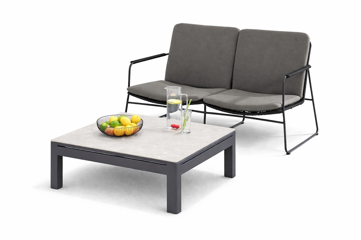 Taste by 4Seasons Set Elba Rope 2-Sitzer Sofa inkl. Sitz- und Rückenkissen inkl. Tisch und Teppich