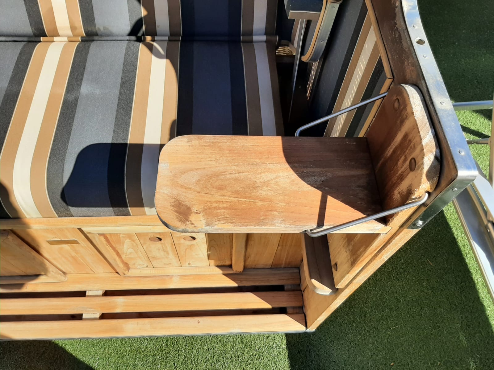 Gartenstrandkorb "Classic Teak"
2-Sitzer, Halblieger
Kunststoffgeflecht in Hyazinthoptik Ausstellungsstück Gartenstrandkorb "Classic Teak"
2-Sitzer, Halblieger
Kunststoffgeflecht in Hyazinthoptik Ausstellungsstück