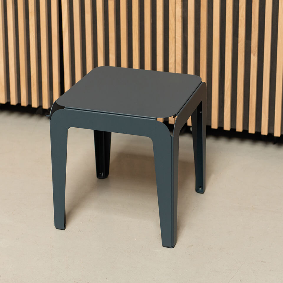 Weltevree Bended Hocker 45 Graublau